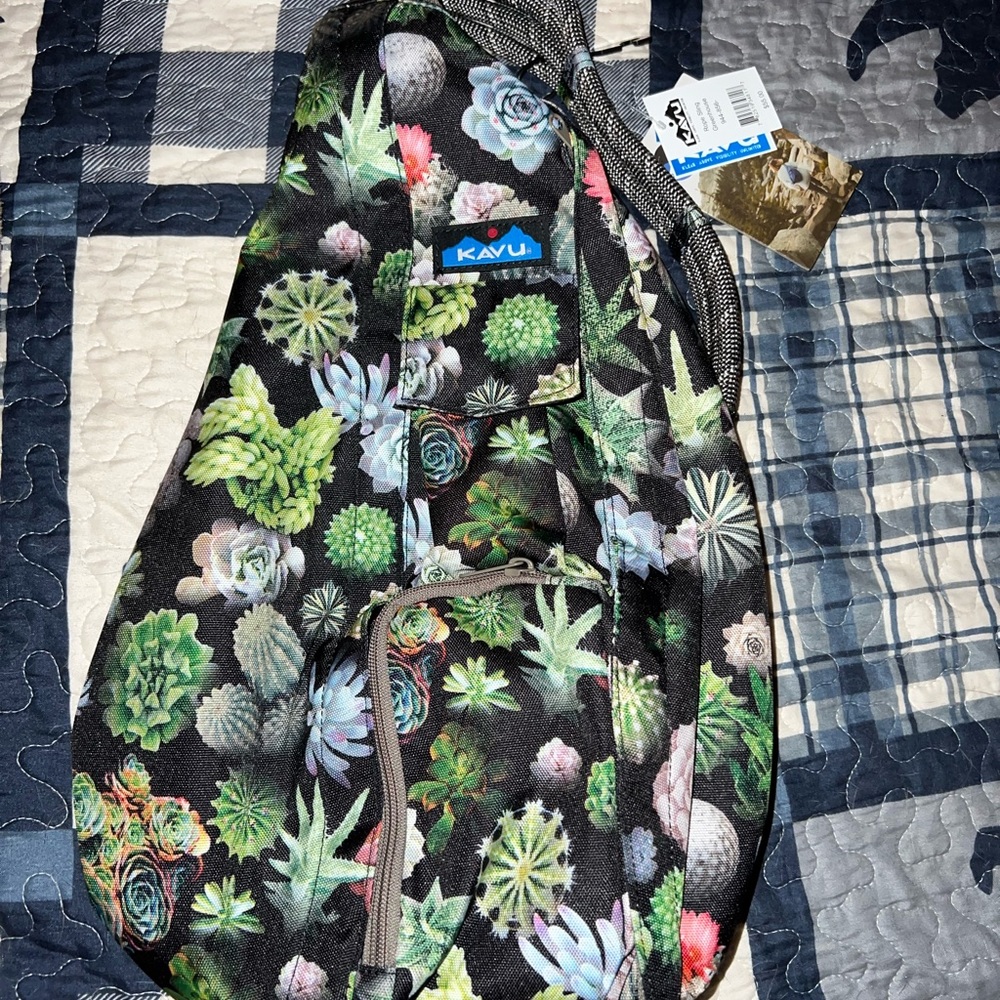 Kavu greenhouse rope sling bag bnwt